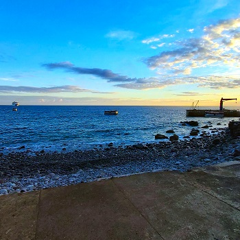 Tenders-and-ship-Cascade-Bay